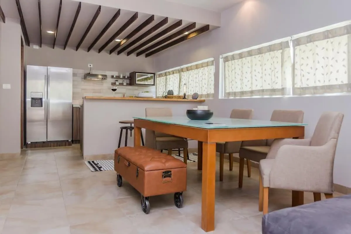 Chic Playa Retreat In Gated Community! Villa Playa del Carmen Holiday home