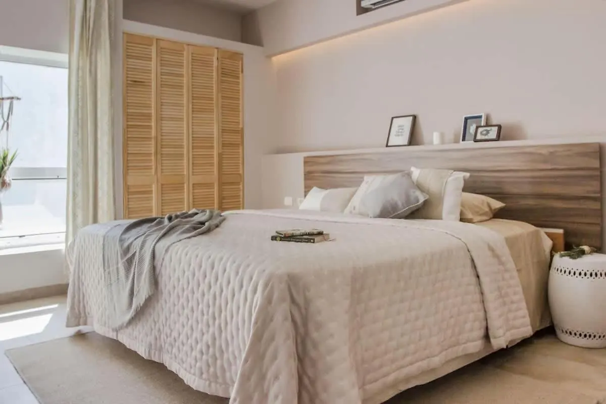 Chic Playa Retreat In Gated Community! Villa Playa del Carmen