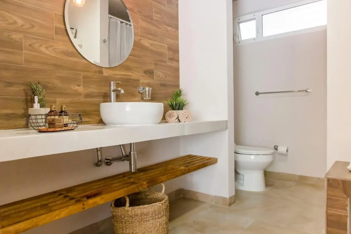 Chic Playa Retreat In Gated Community! Villa Playa del Carmen Holiday home